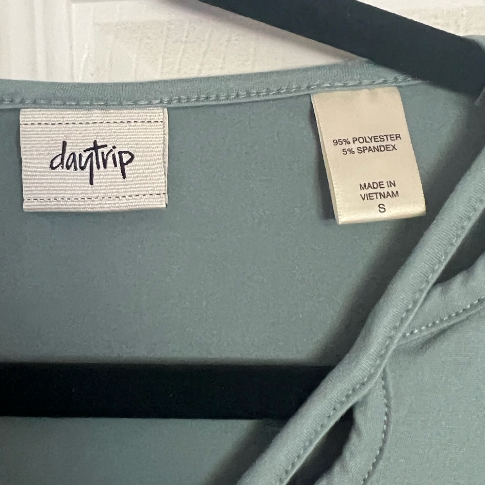 Daytrip Pullover Top - Picture 4 of 4